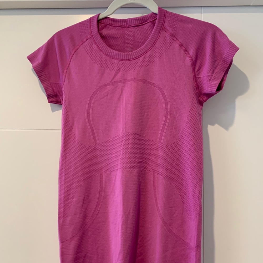 Swiftly Tech Short Sleeve in Magenta - …